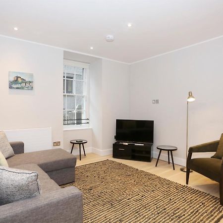 Joivy Modern And Airy Flat On The Historic Royal Mile Apartamento Edimburgo Exterior foto