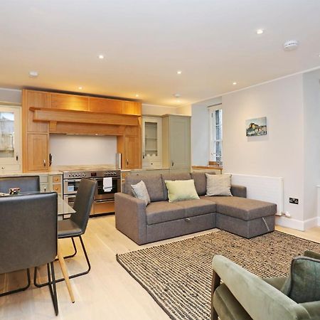 Joivy Modern And Airy Flat On The Historic Royal Mile Apartamento Edimburgo Exterior foto