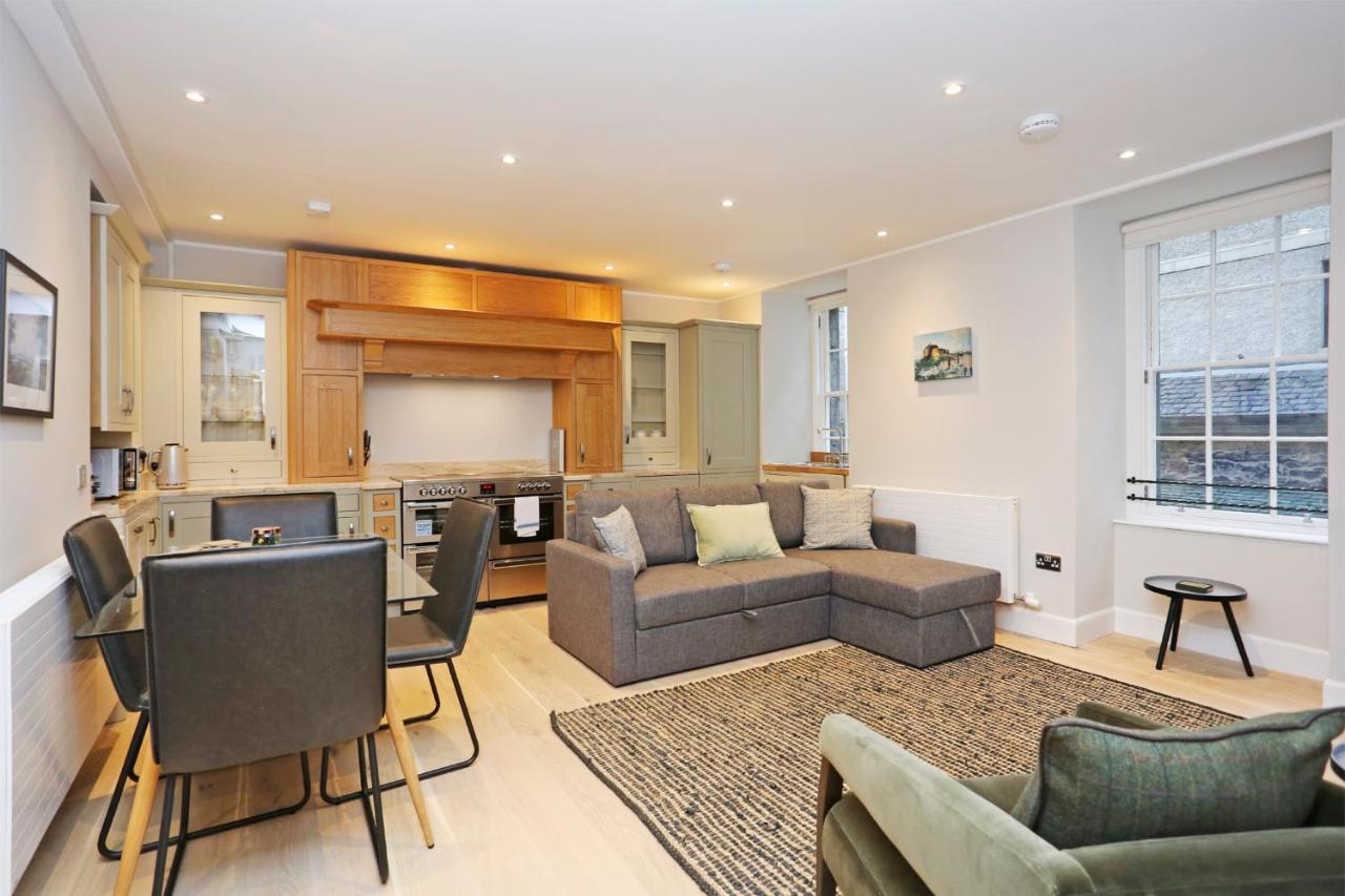 Joivy Modern And Airy Flat On The Historic Royal Mile Apartamento Edimburgo Exterior foto