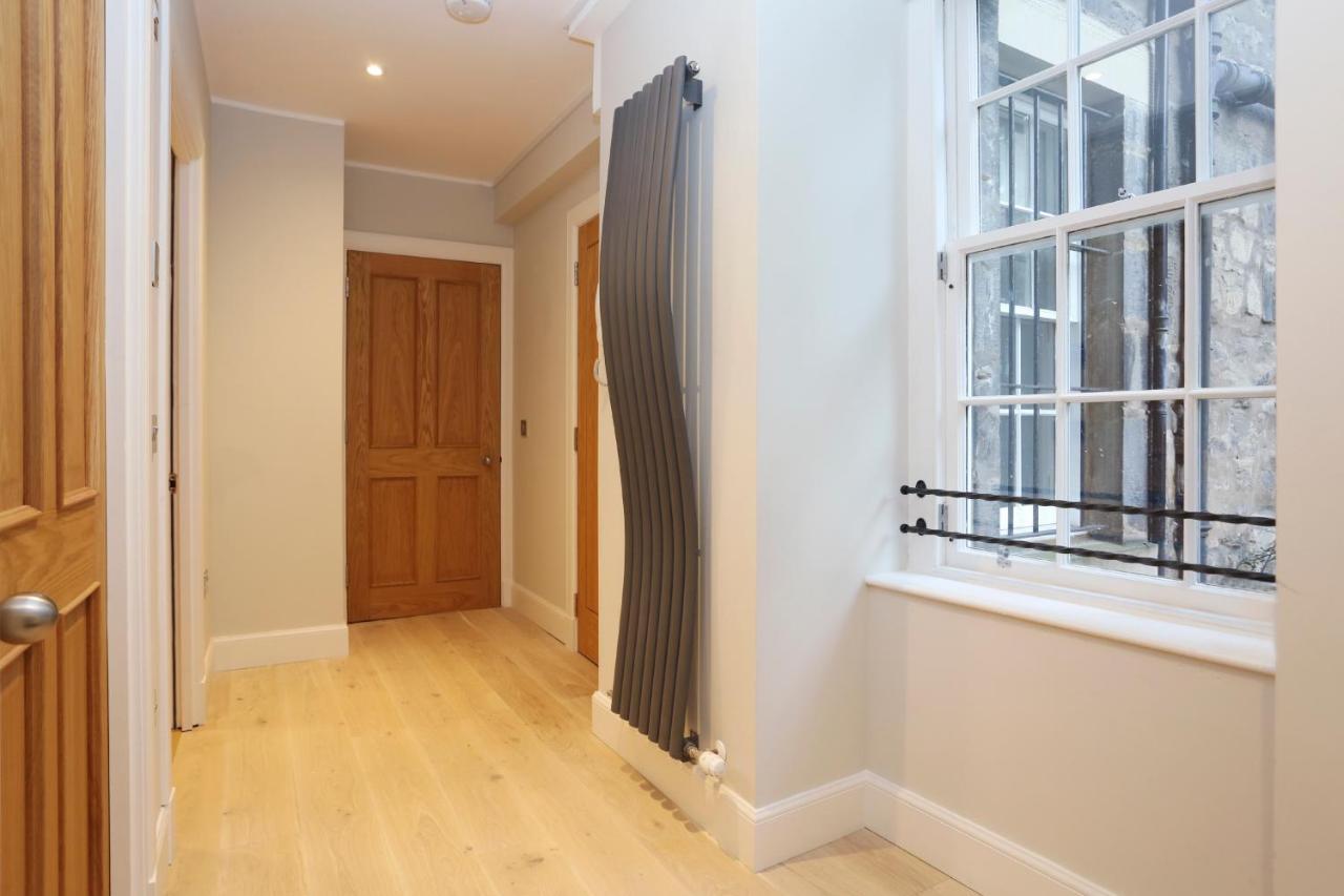 Joivy Modern And Airy Flat On The Historic Royal Mile Apartamento Edimburgo Exterior foto