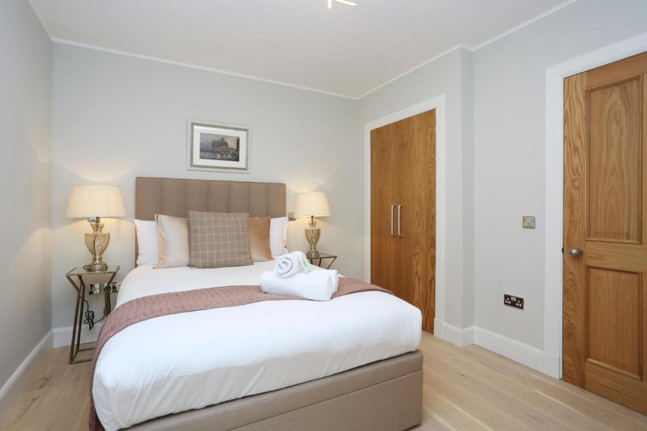 Joivy Modern And Airy Flat On The Historic Royal Mile Apartamento Edimburgo Exterior foto
